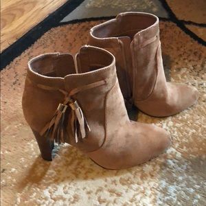Camel brown booties